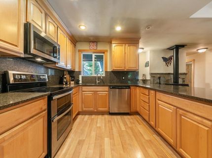 10666 Torrey Pine Road, Truckee, CA 96161 Photo