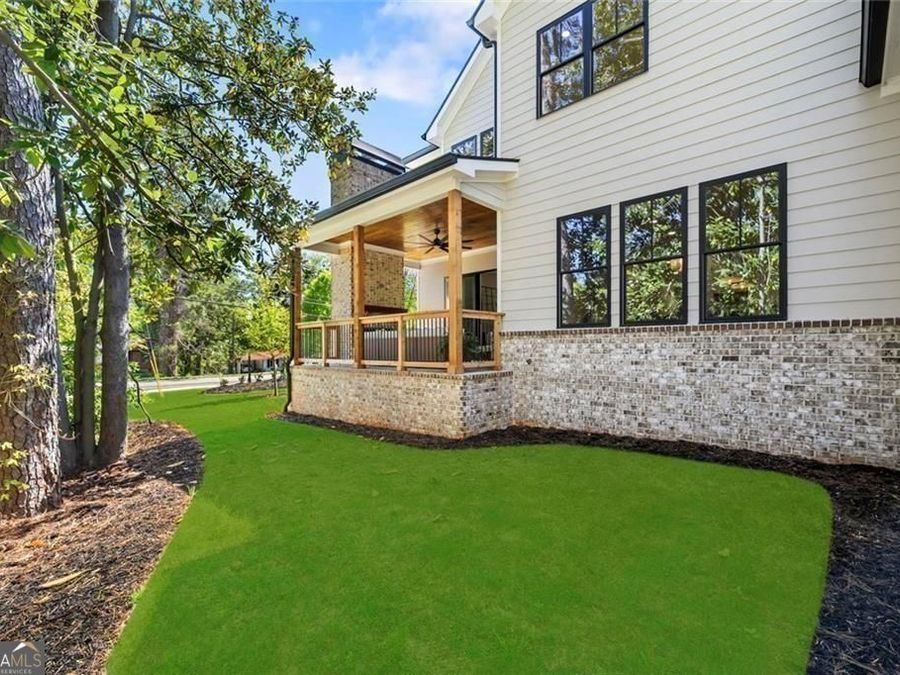 Property Image 112