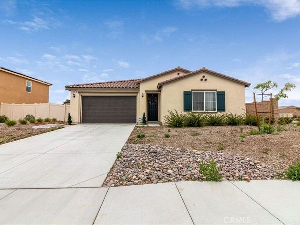 987 Runaway Trail, San Jacinto, CA 92582