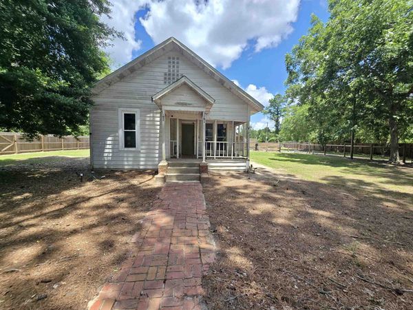 8497 Sycamore Road, Greensboro, FL 32351