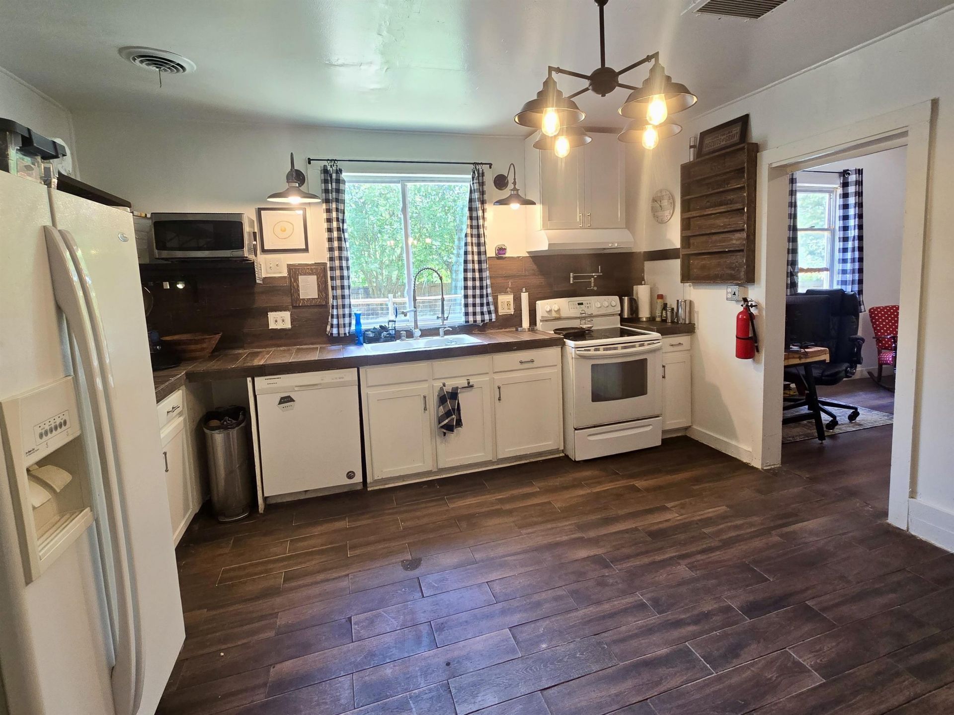 8497 Sycamore Road , Greensboro, FL 32351 Photo