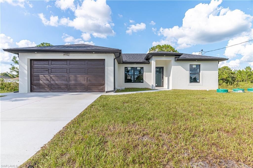 2710 42nd St W, Lehigh Acres, FL 33971 Photo