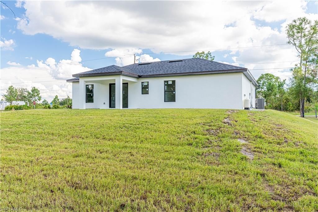 2710 42nd St W, Lehigh Acres, FL 33971 Photo