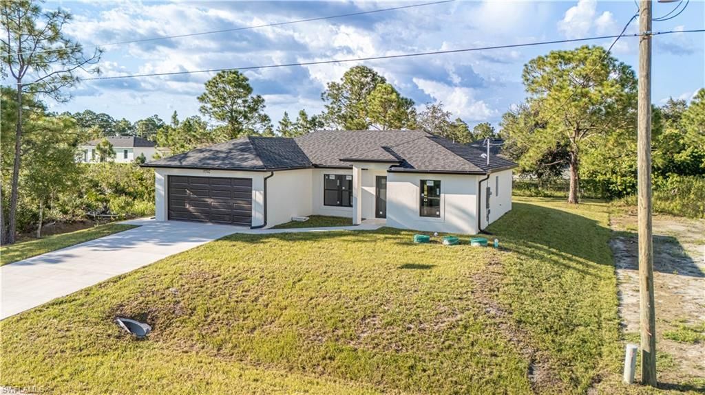 2710 42nd St W, Lehigh Acres, FL 33971 Photo