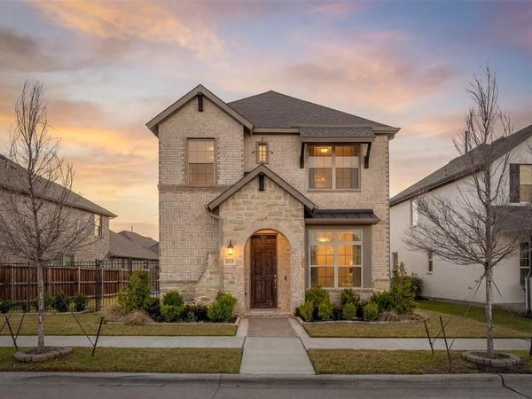 4315 Smokey Quartz Lane, Arlington, TX 76005