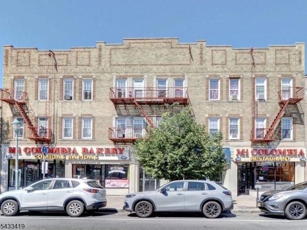 138 Elmora Ave, Unit 9, Elizabeth, NJ 07202