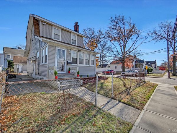 1357 Langdon Boulevard , Rockville Centre, NY 11570