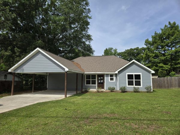 115 McAulay Dr., Petal, MS 39465
