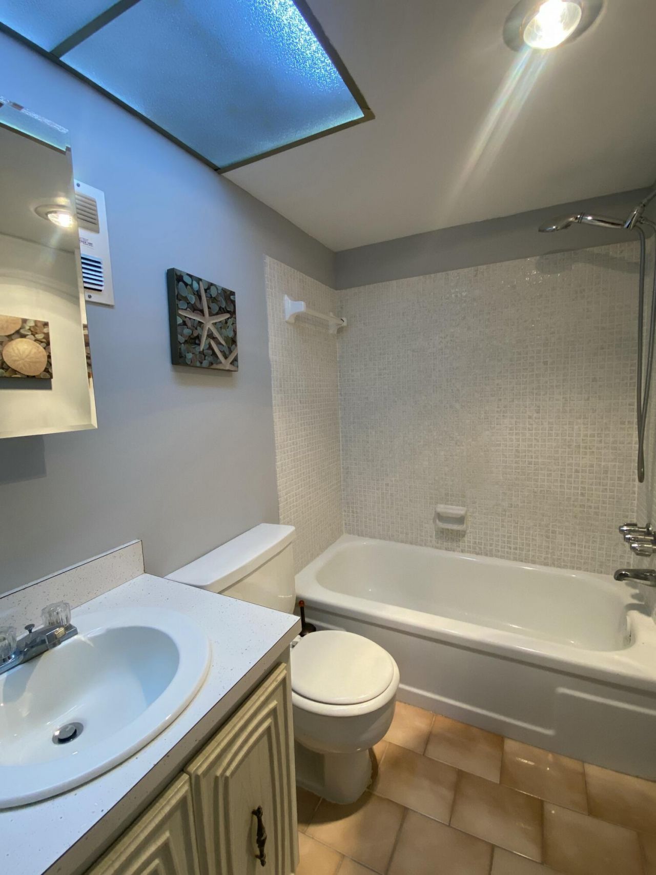 1731 SE 15th Street, Unit 202, Fort Lauderdale, FL 33316 Photo