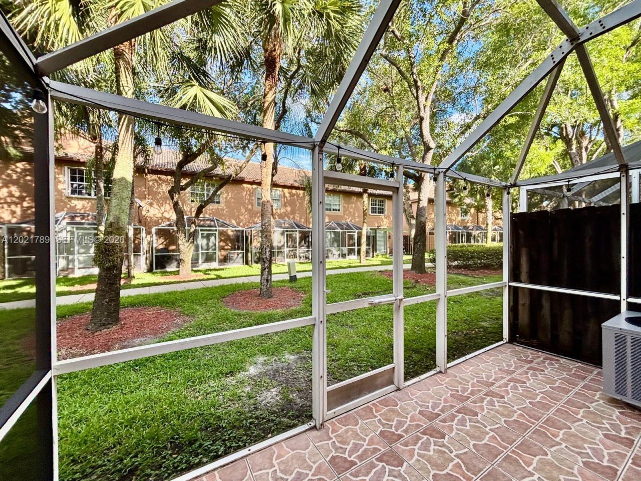 1498 Barcelona Way , Unit 3-21, Weston, FL 33327 Photo