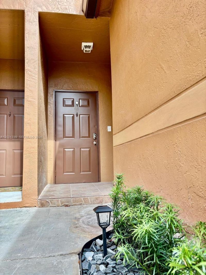 1498 Barcelona Way , Unit 3-21, Weston, FL 33327 Photo