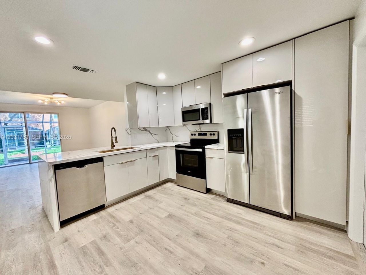 1498 Barcelona Way , Unit 3-21, Weston, FL 33327 Photo