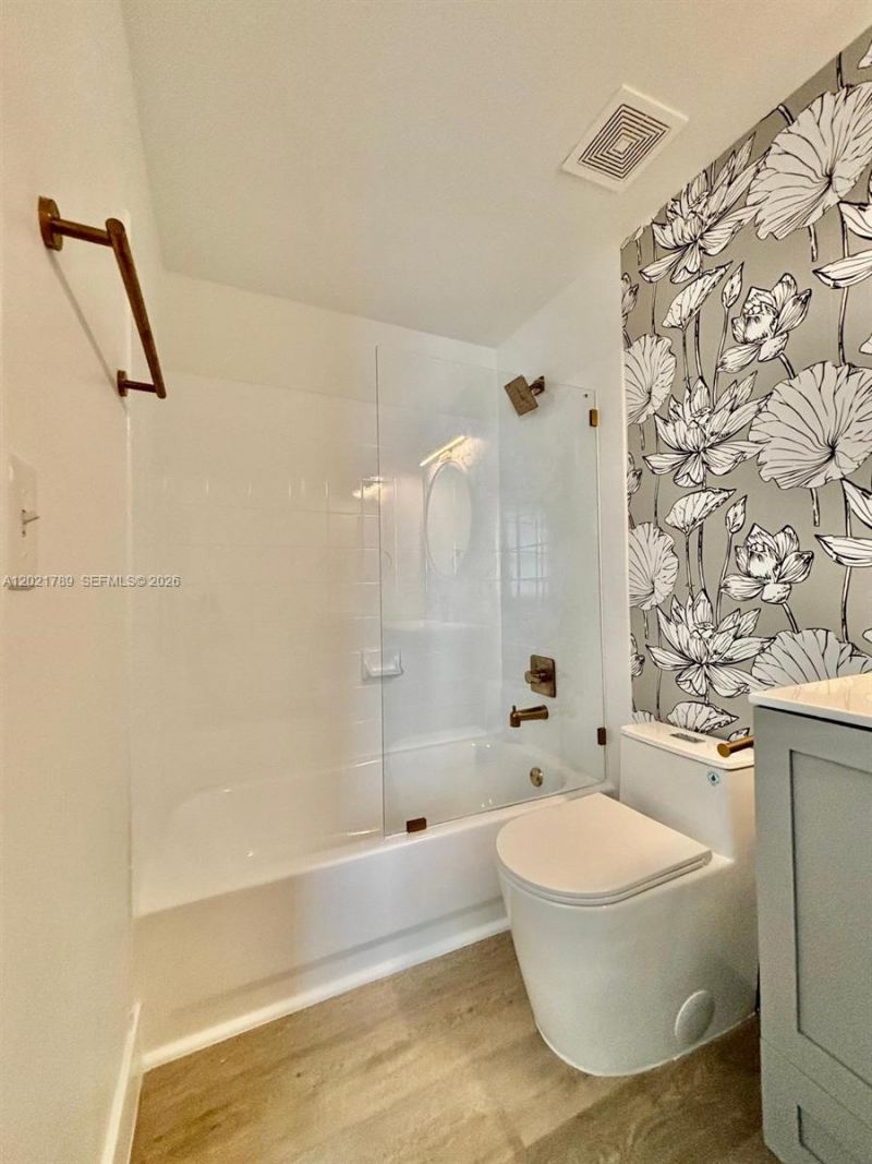 1498 Barcelona Way , Unit 3-21, Weston, FL 33327 Photo