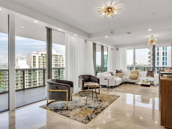 5875 Collins Ave, Unit 1807, Miami Beach, FL 33140