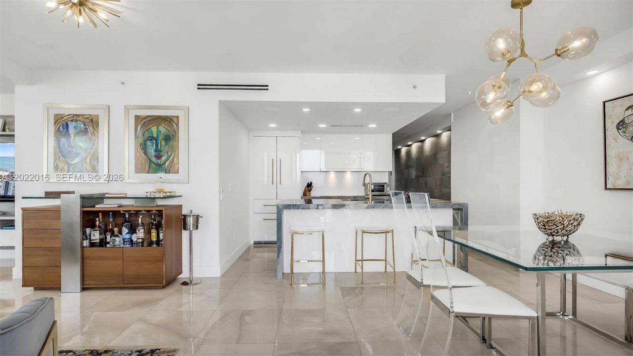 5875 Collins Ave, Unit 1807, Miami Beach, FL 33140 Photo