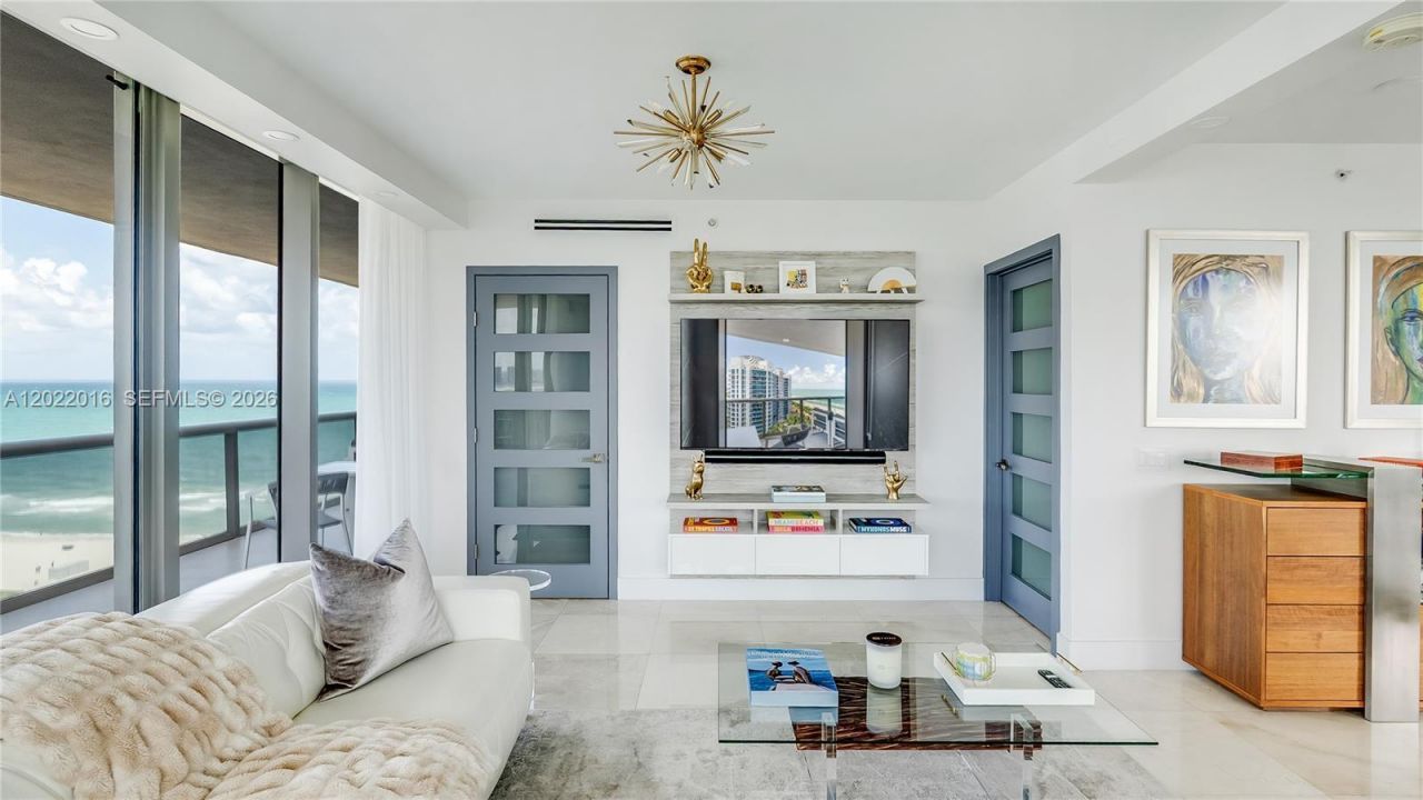 5875 Collins Ave, Unit 1807, Miami Beach, FL 33140 Photo