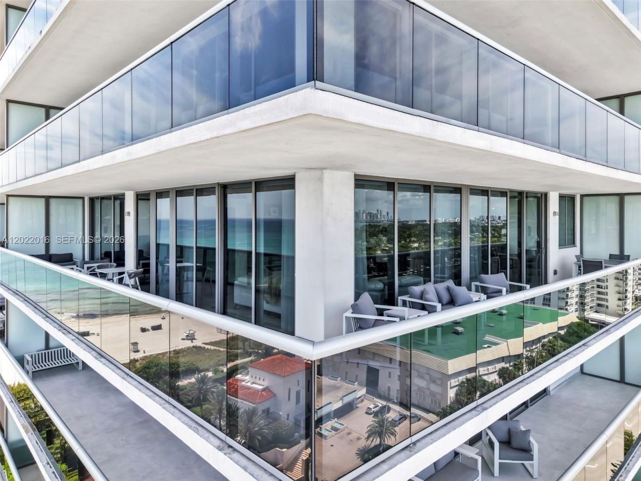 5875 Collins Ave, Unit 1807, Miami Beach, FL 33140 Photo