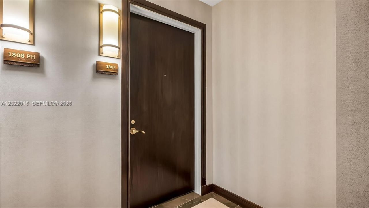 5875 Collins Ave, Unit 1807, Miami Beach, FL 33140 Photo