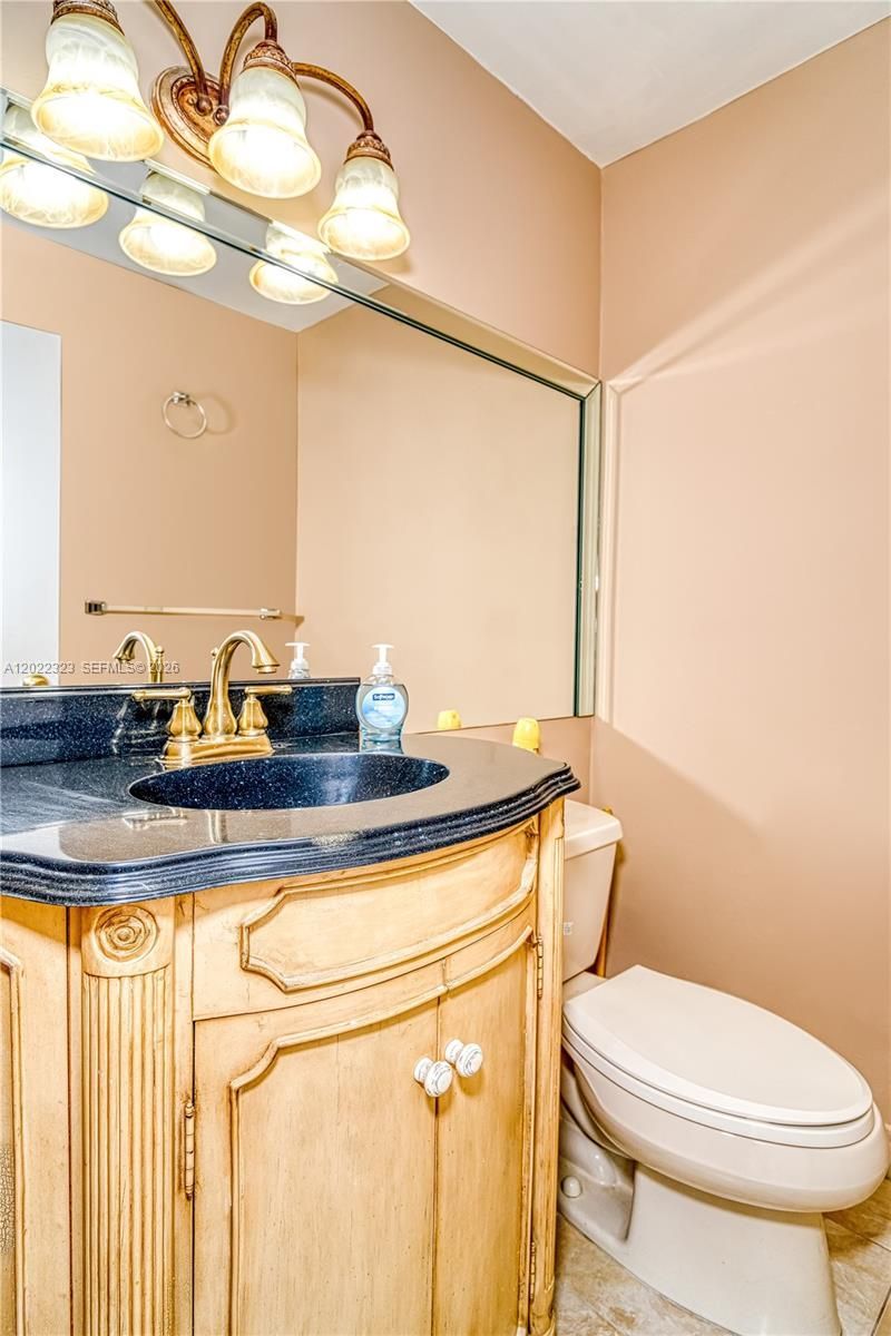 200 177th Dr , Unit 519, Sunny Isles Beach, FL 33160 Photo