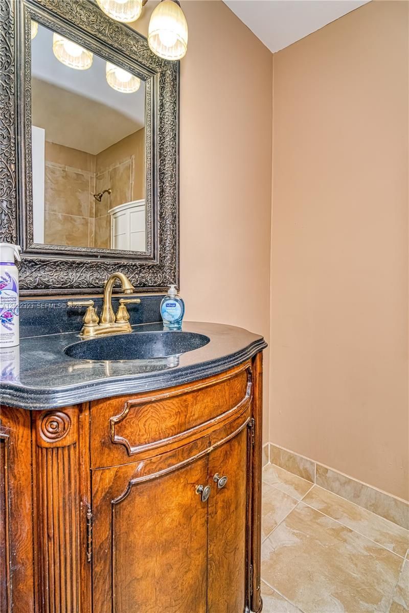 200 177th Dr , Unit 519, Sunny Isles Beach, FL 33160 Photo