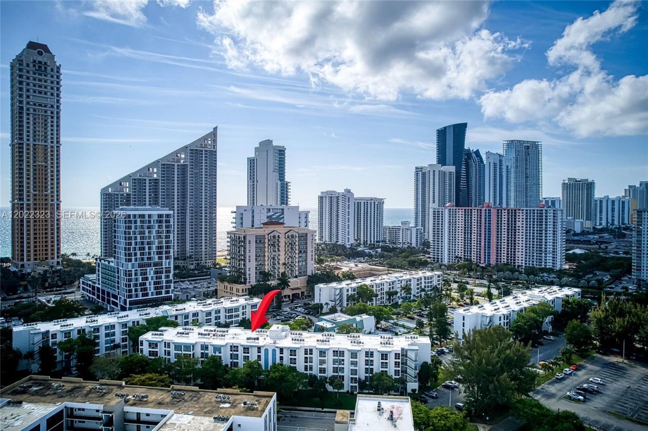 200 177th Dr , Unit 519, Sunny Isles Beach, FL 33160 Photo
