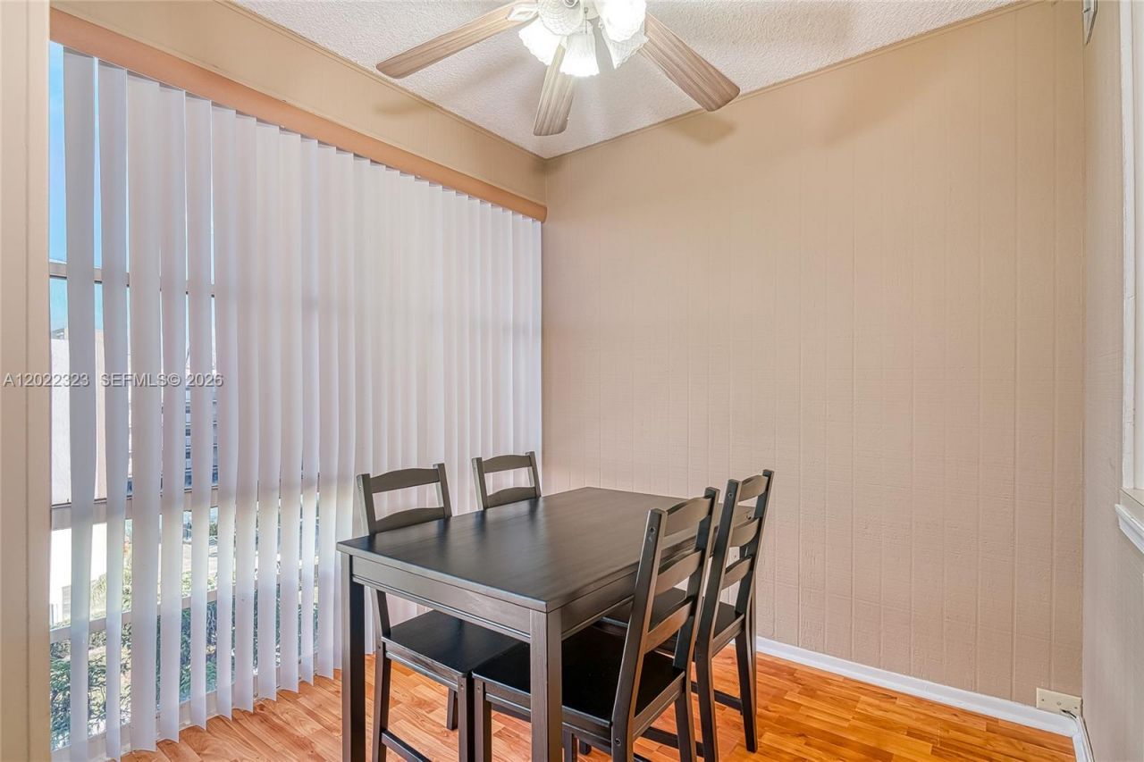 200 177th Dr , Unit 519, Sunny Isles Beach, FL 33160 Photo