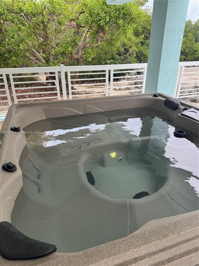 102 Venetian Dr , Unit 102, Islamorada, FL 33036 Photo