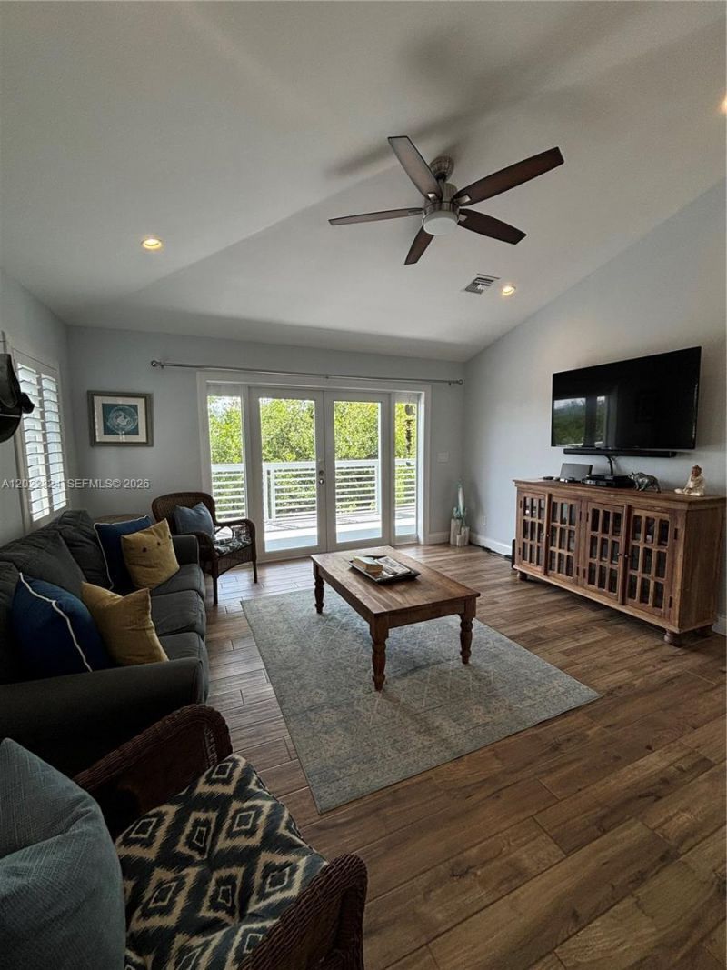 102 Venetian Dr , Unit 102, Islamorada, FL 33036 Photo