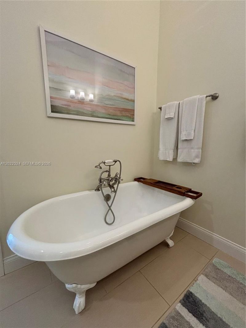 102 Venetian Dr , Unit 102, Islamorada, FL 33036 Photo