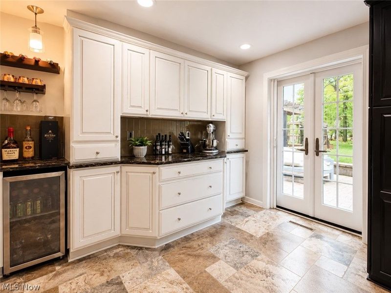 6325 Crossview Road, Seven Hills, OH 44131 Photo 12