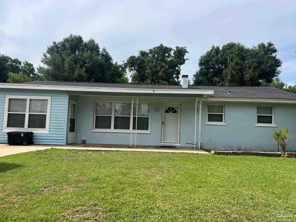 3229 Maplewood Dr, Gulf Breeze, FL 32563