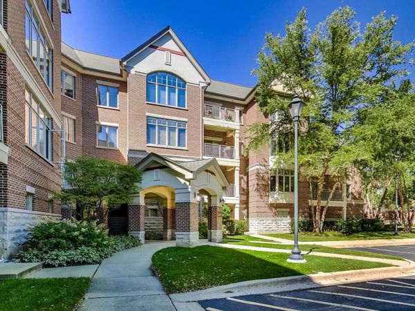 445 Village Green , Unit 308, Lincolnshire, IL 60069