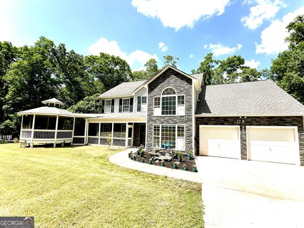 8093 Banks Mill Road, Douglasville, GA 30135