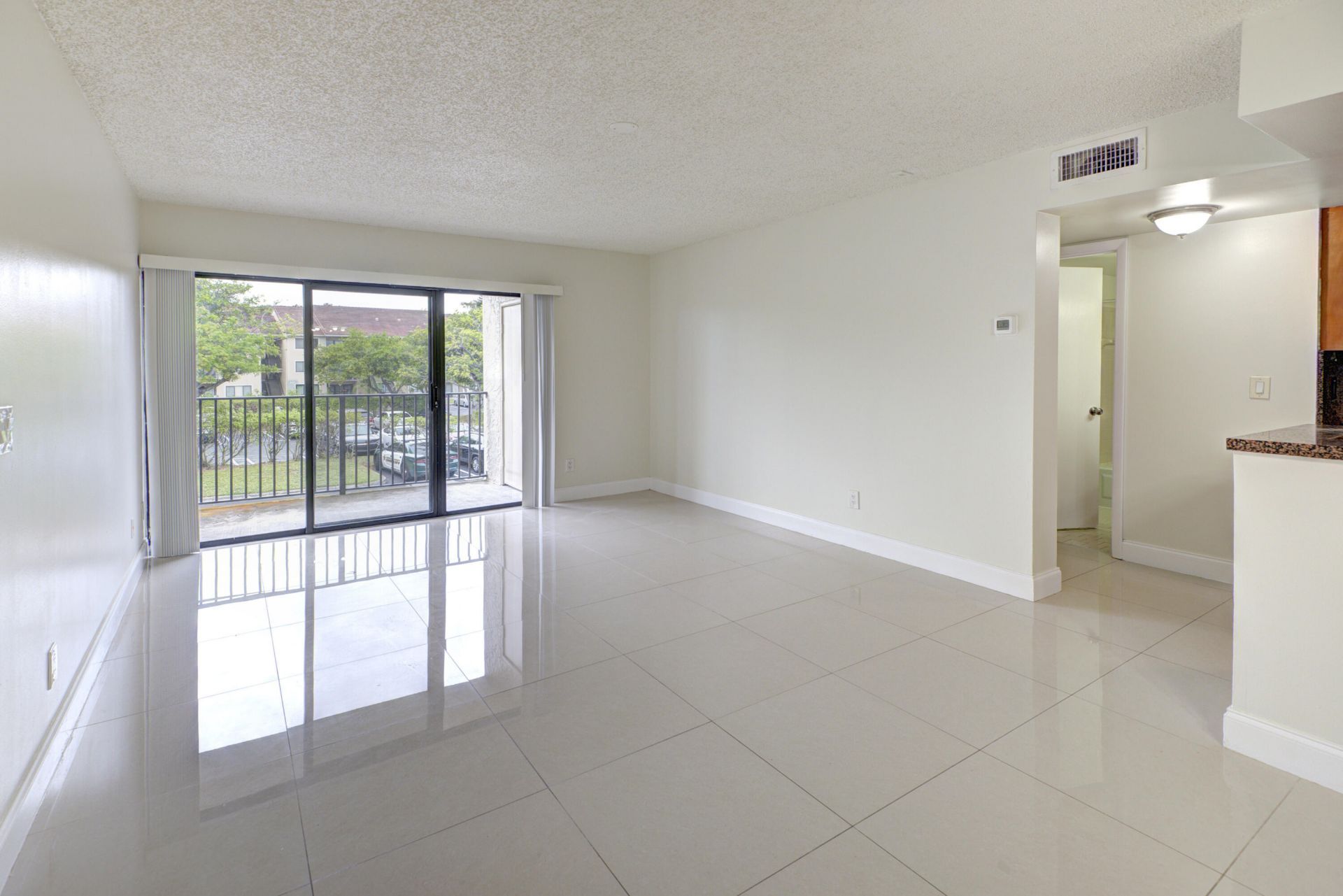 9244 W Atlantic Boulevard, Unit 1222, Coral Springs, FL 33071 Photo
