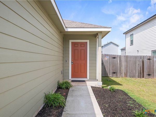 649 Marty Allen Loop , Jarrell, TX 76537