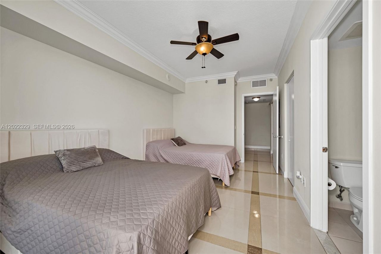 185 SW 7th St , Unit 4201, Miami, FL 33130 Photo