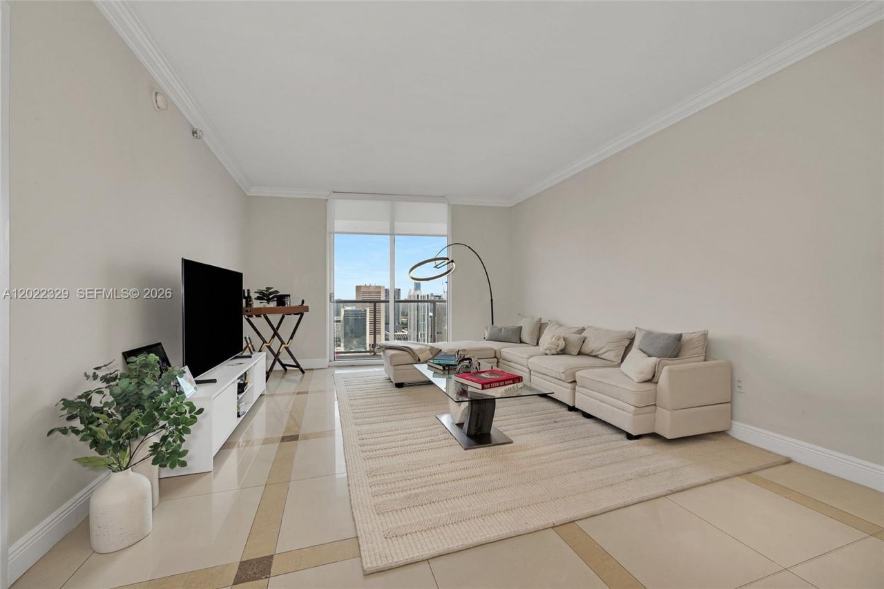 185 SW 7th St , Unit 4201, Miami, FL 33130 Photo