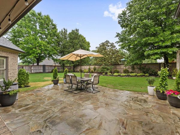 1644 BRACKENSHIRE LN, Collierville, TN 38017