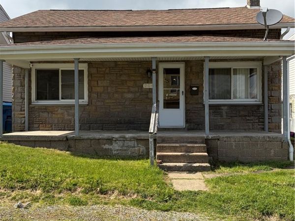 204 University , Verona, PA 15147