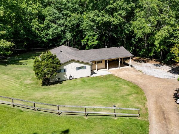 155 PINE Rd, Guin, AL 35563