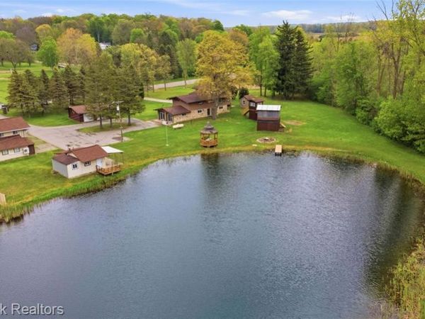 1392 Maple Grove Road, Lapeer Twp, MI 48446
