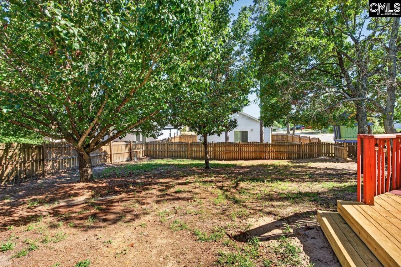 104 Rolling Knoll Drive  Photo 28