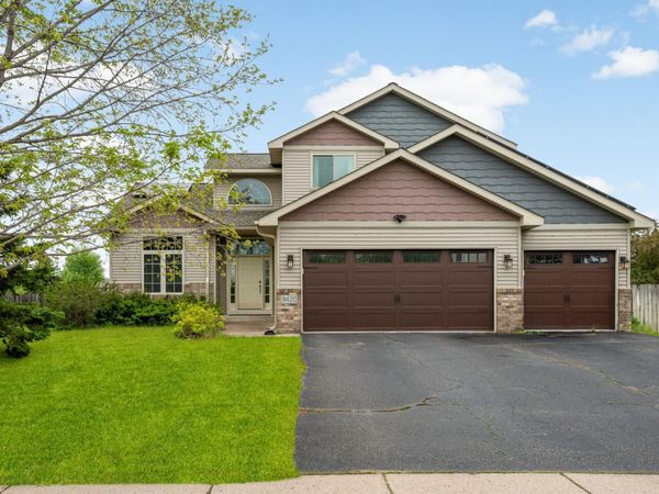 9420 Fallgold Parkway N, Brooklyn Park, MN 55443