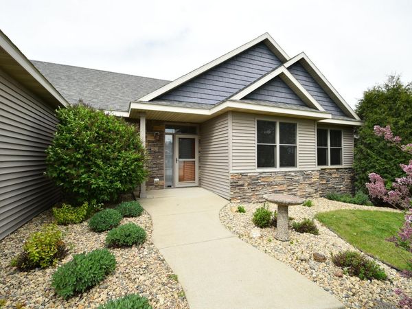 818 Augusta Avenue, Zumbrota, MN 55992