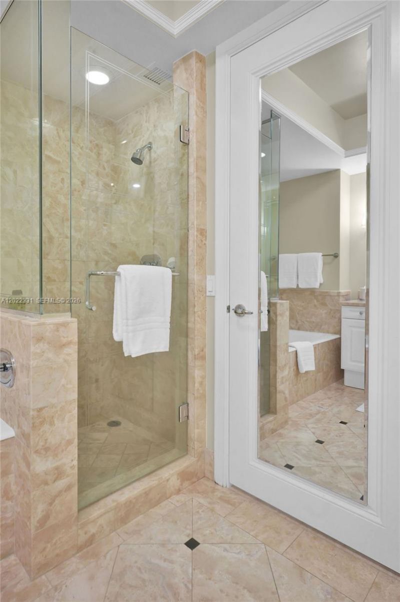 1435 Brickell Ave , Unit 3210, Miami, FL 33131 Photo