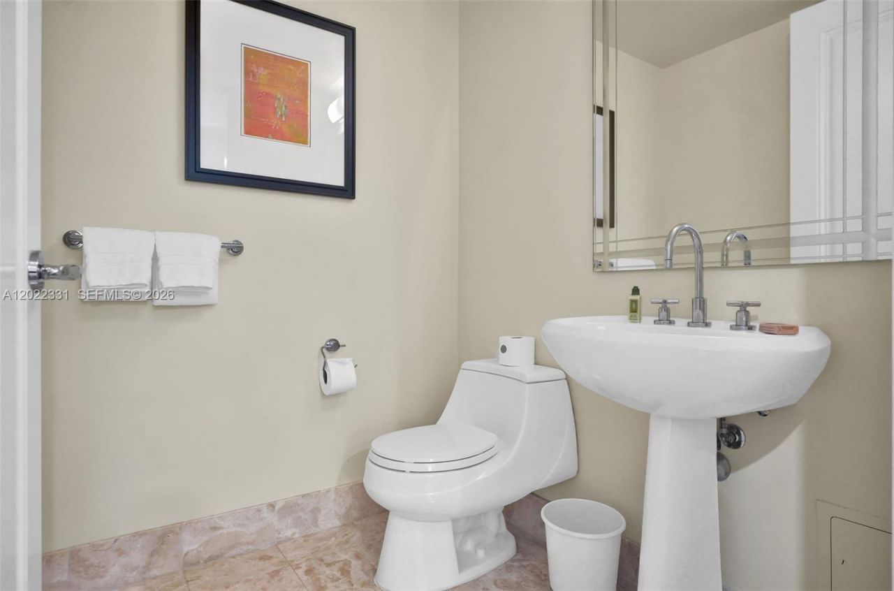 1435 Brickell Ave , Unit 3210, Miami, FL 33131 Photo