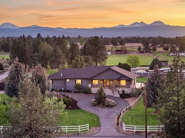 61885 Ward Road, Bend, OR 97702