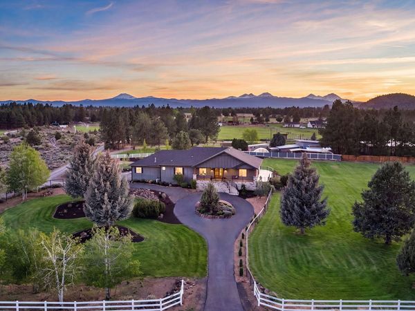 61885 Ward Road, Bend, OR 97702