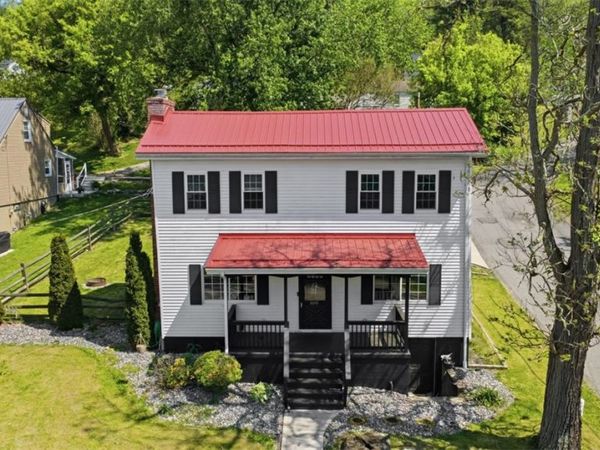 300 Magnolia St , Sturgeon, PA 15082