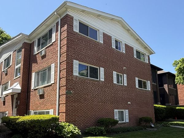327 Wisconsin Avenue , Unit 6A, Oak Park, IL 60302